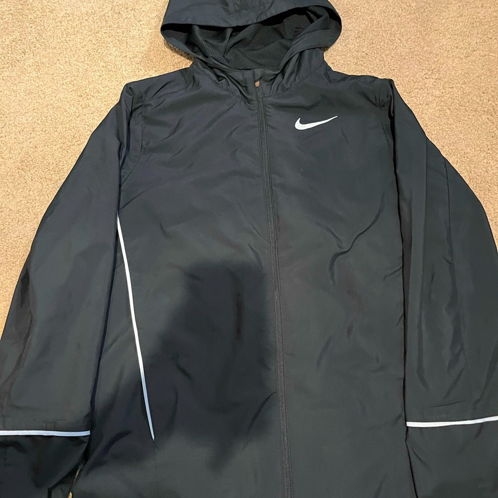 Kids Nike Windbreaker size (XL)